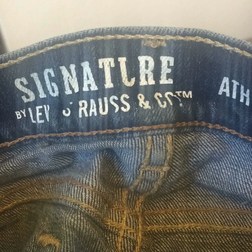 FINAL MARKDOWN Children’s Levi’s signature jeans 7 regular